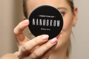 Testing a new cosmetic release: Nanobrow Eyebrow Styling Soap